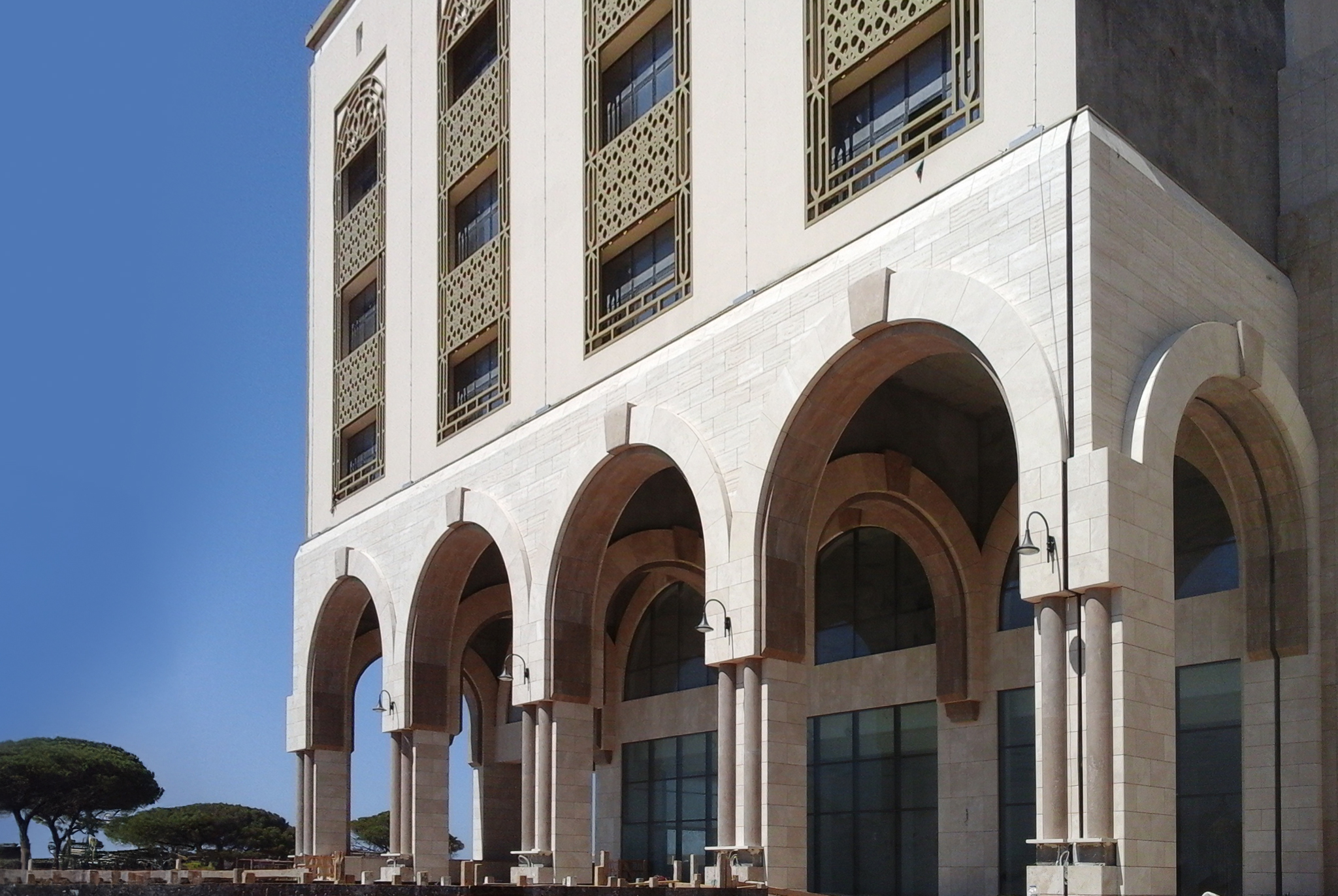 Rivestimento, parete ventilata, archi, Travertino, Daawa Investment Complex, Tripoli