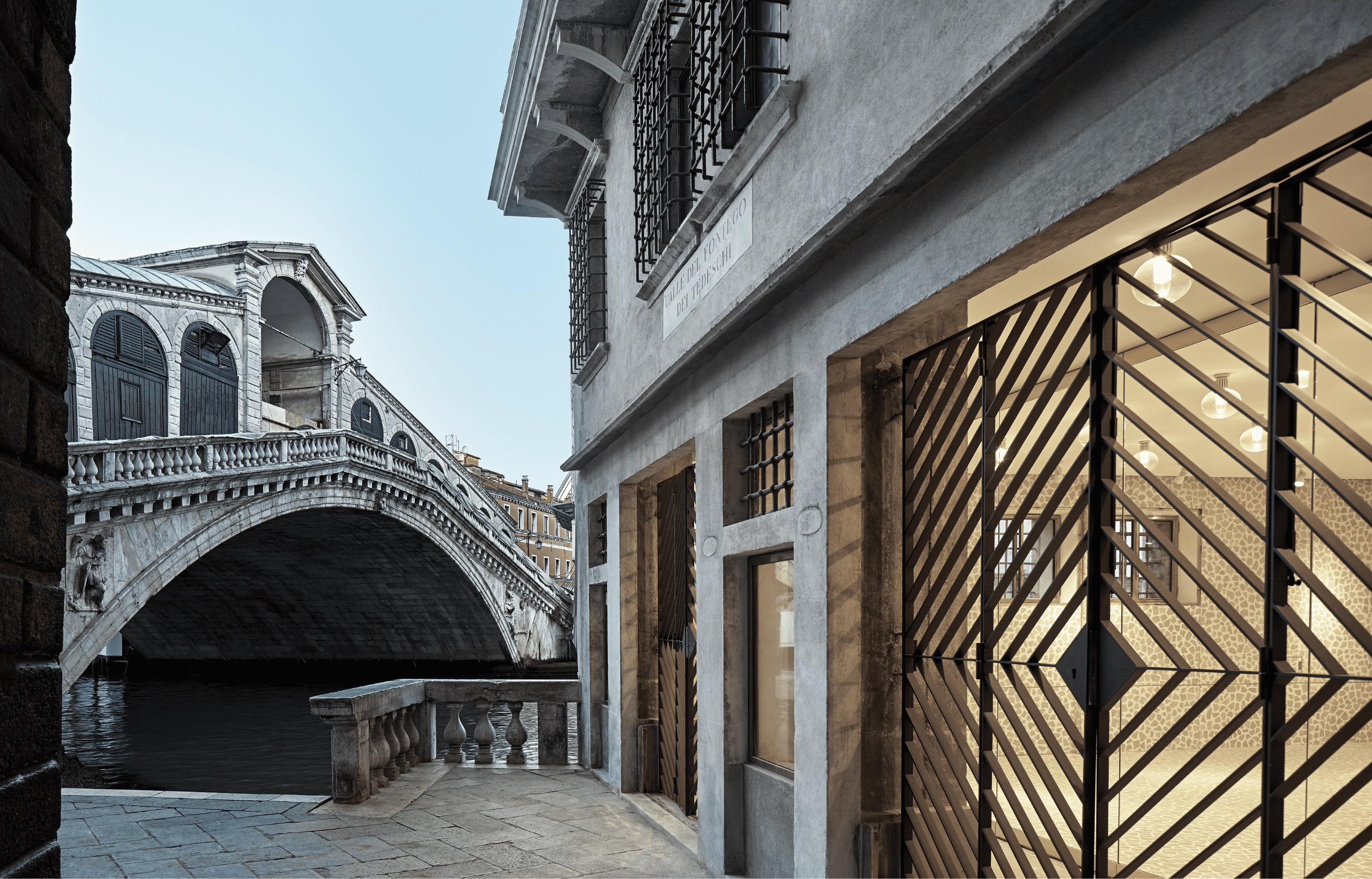 rivestimento, palladiana, Rialto, Pietra d'Istria, Fondaco dei Tedeschi, Venezia