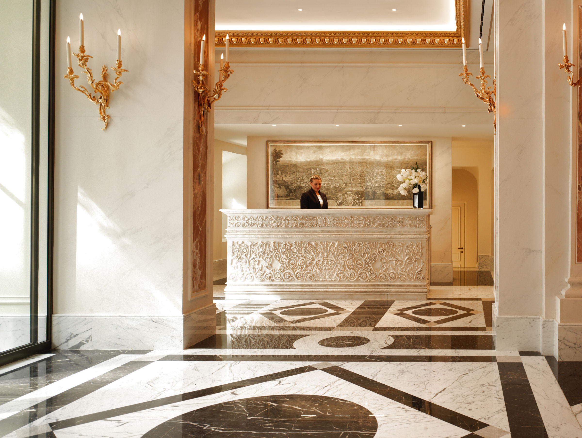Pavimento, hall, Noir Saint Laurent, Statuarietto, Hotel Eden, Roma