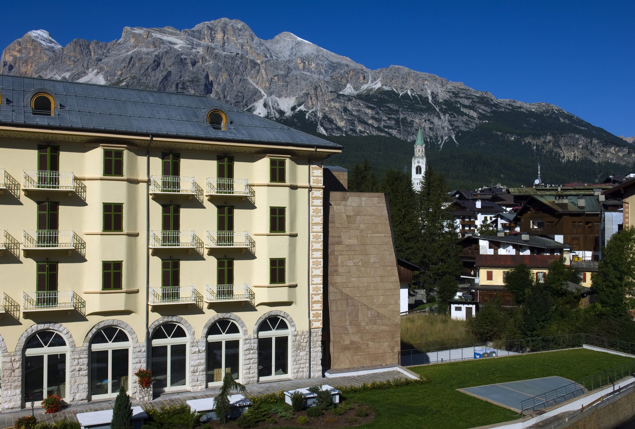 Parete ventilata, rivestimento hotel, Santafiora Hotel Savoia Cortina d'Ampezzo