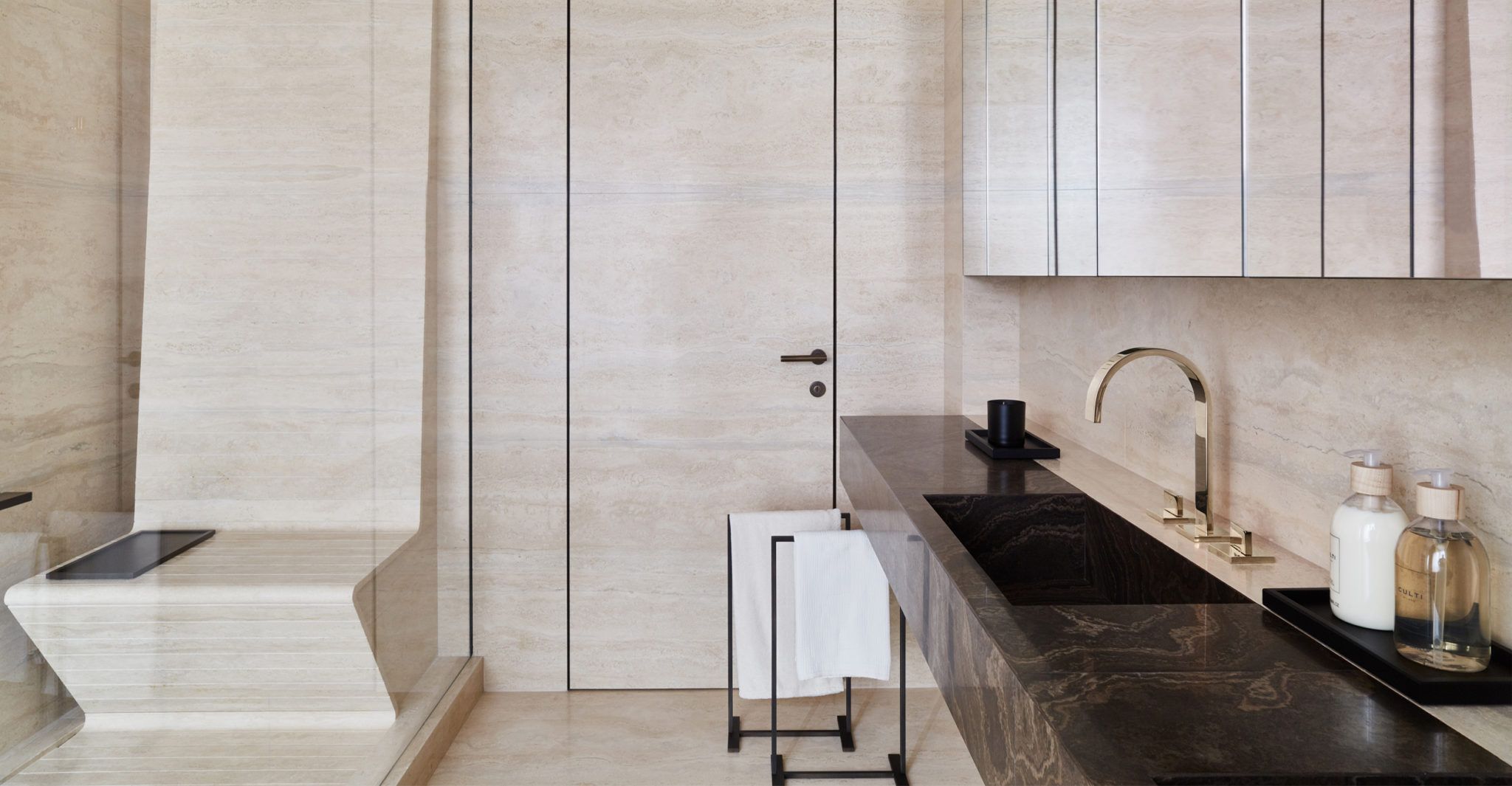 bagno, lavandino, rivestimento, porta, bagno turco, travertino magic brown, residenza privata, Mosca